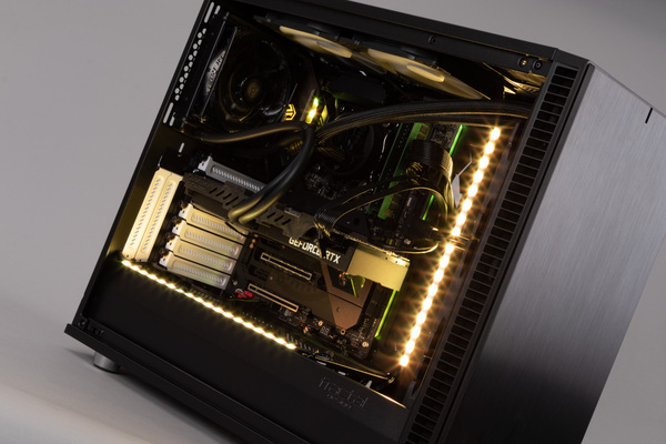 ASCII.jp：10コア/20スレッドのCore i9-10900Kでも360mmラジエーターで