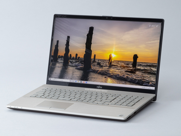 ASCII.jp：キーボードやスピーカーへのこだわりスゴイ17.3型ノートPC