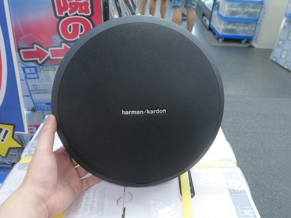 ASCII.jp：迫力重低音！ harman/kardonの丸型BTスピーカー「ONYX STUDIO」