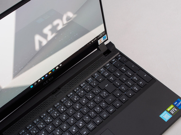 ASCII.jp：色校正済み4K有機ELディスプレーを搭載するGIGABYTEノート