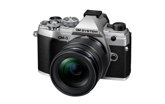 ASCII.jp：OMDS、小型軽量のミラーレス一眼カメラ「OM SYSTEM OM-5」