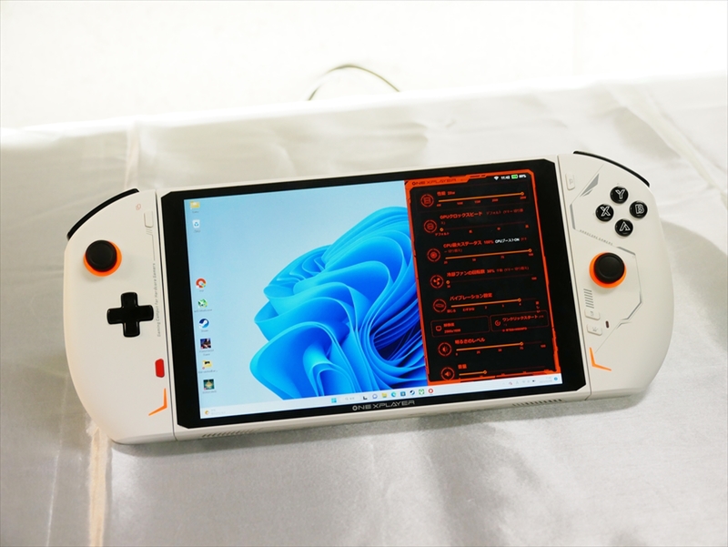 1台5役!?Ryzen 7 6800UでAAAゲームも動作するゲーム機型PC「ONEXPLAYER