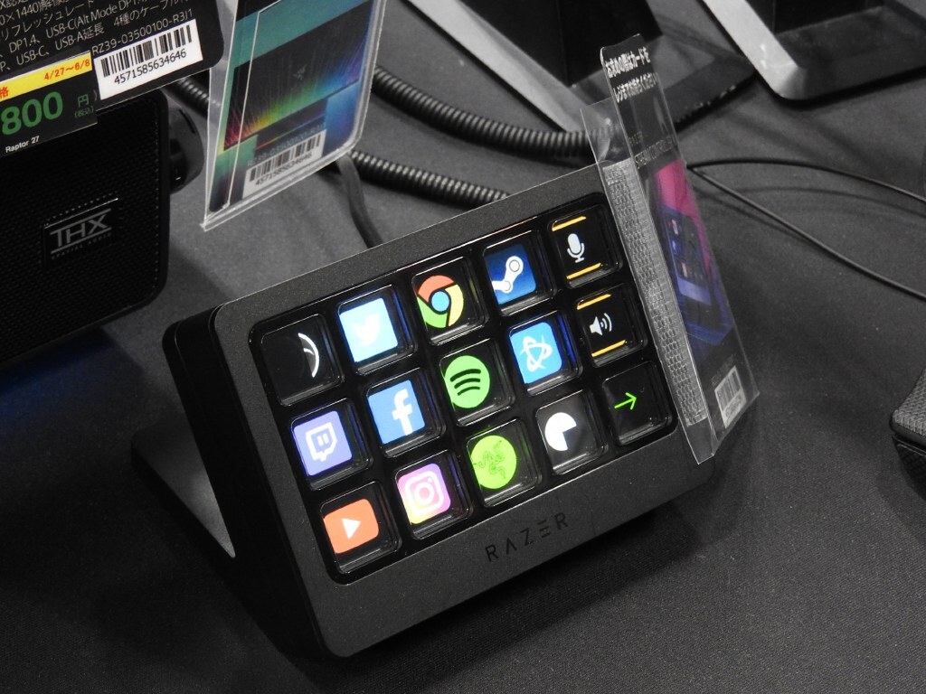 ASCII.jp：Razerの配信向けコントローラー「Razer Stream Controller X