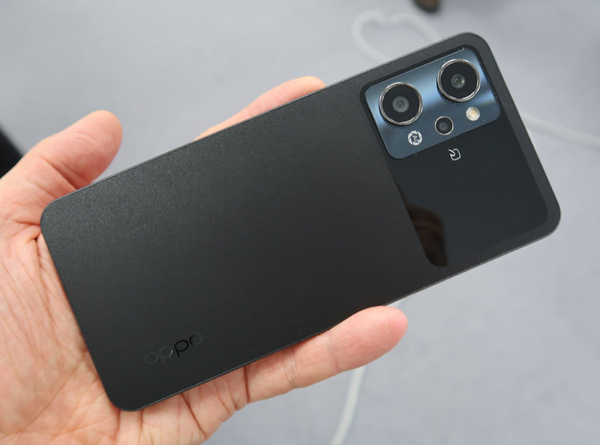 ASCII.jp：OPPOの新ミドル機「Reno9 A」は何が変わった？ 前モデルと