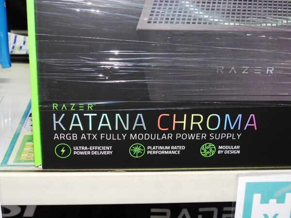 ASCII.jp：Razerから約6万円の電源ユニット「Razer Katana Chroma」が登場