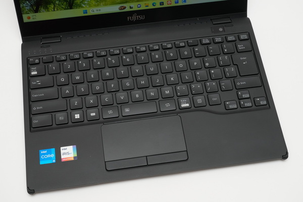 ASCII.jp：超軽量の2in1モバイルノート富士通「LIFEBOOK WU3/H2」を