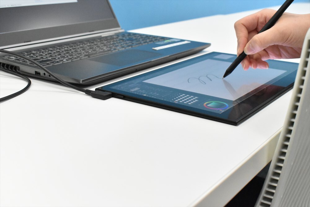 ワコム史上最薄・最軽量、有機ELペンタブ「Wacom Movink 13」が登場