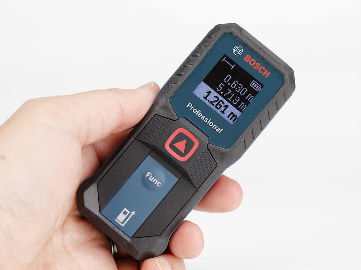 これ1台で世界が変わる、小さくて軽い「レーザー距離計」 - 週刊アスキー