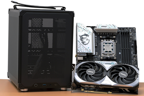 PCケース(自作PC用) Komano c6 handle Ryzen5600x b550 鉄板＆旬パーツ