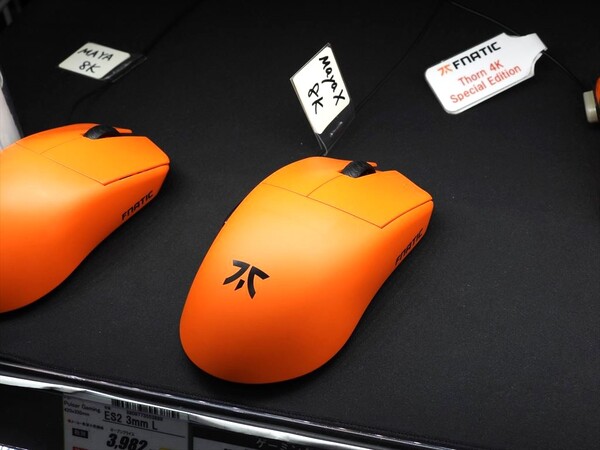 ASCII.jp：プロが認めた8K対応軽量マウスに一回り大きい“X”モデル