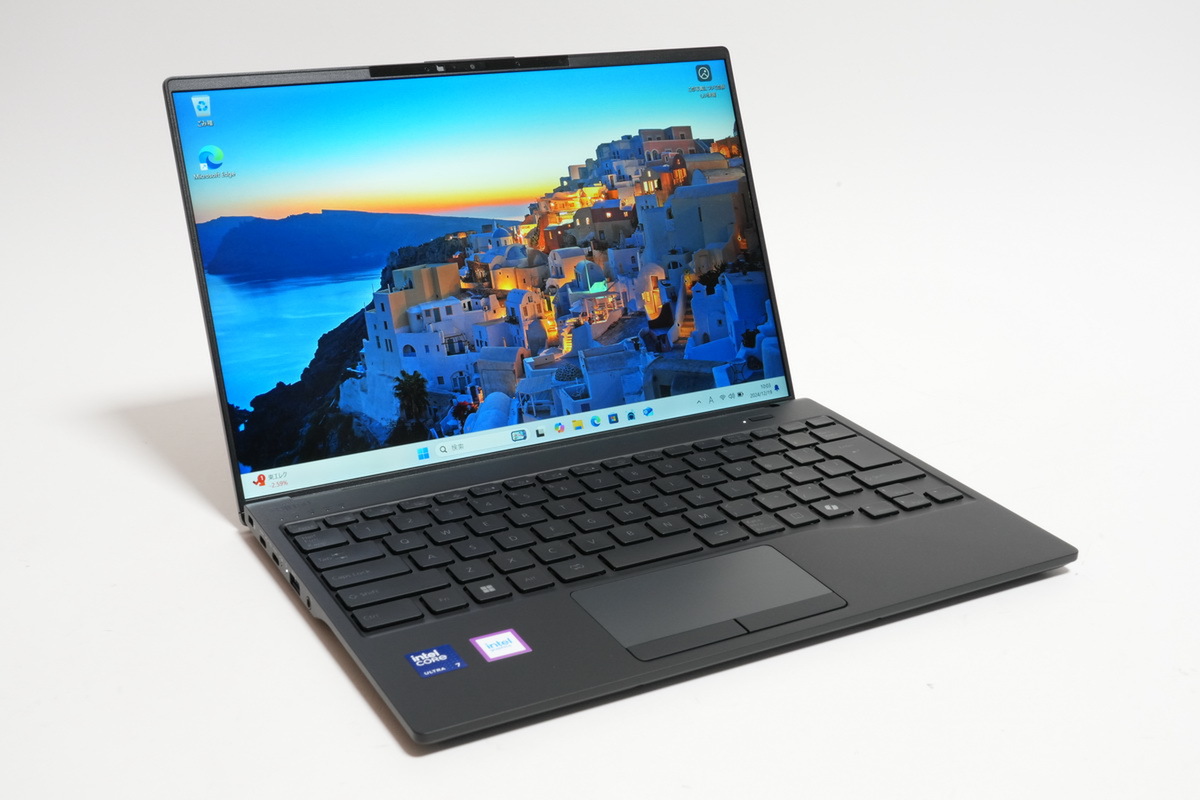 ASCII.jp：富士通の世界最軽量634gの14型モバイルノート「LIFEBOOK WU5
