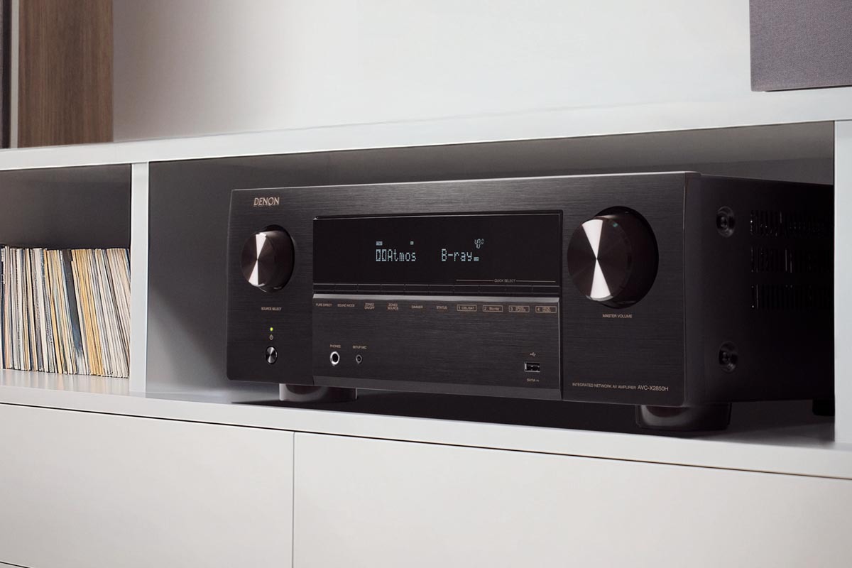 ASCII.jp：目でわかる、デノンの最新AVアンプ「AVC-X2850H」はトップ