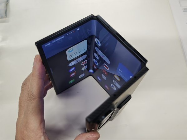 ASCII.jp：広げれば10インチ超え！ 「Galaxy Z TriFold」が提示するPC