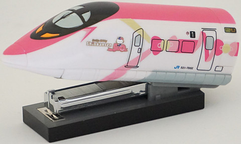 JR西日本、「ハローキティ新幹線 ホッチキス」や「C57形1号機 懐中時計