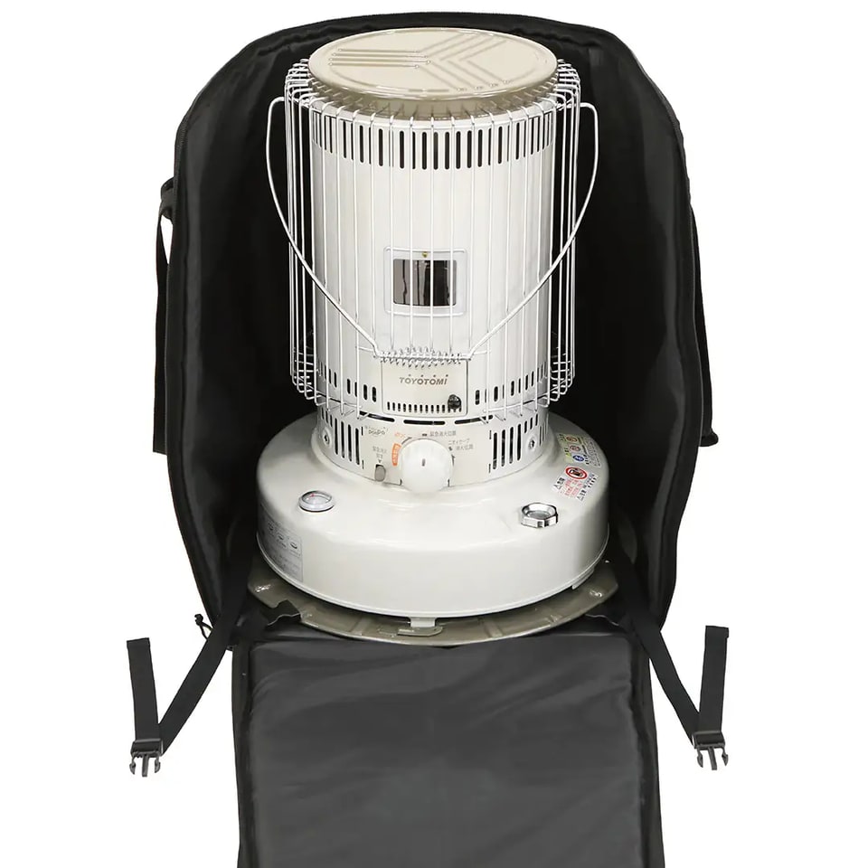 VASTLANDの「ストーブ収納ケース」。キャンプにストーブを持ち込める