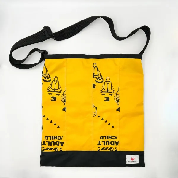 JALで廃棄される救命胴衣を使ったトートバッグ・ショルダーバッグ