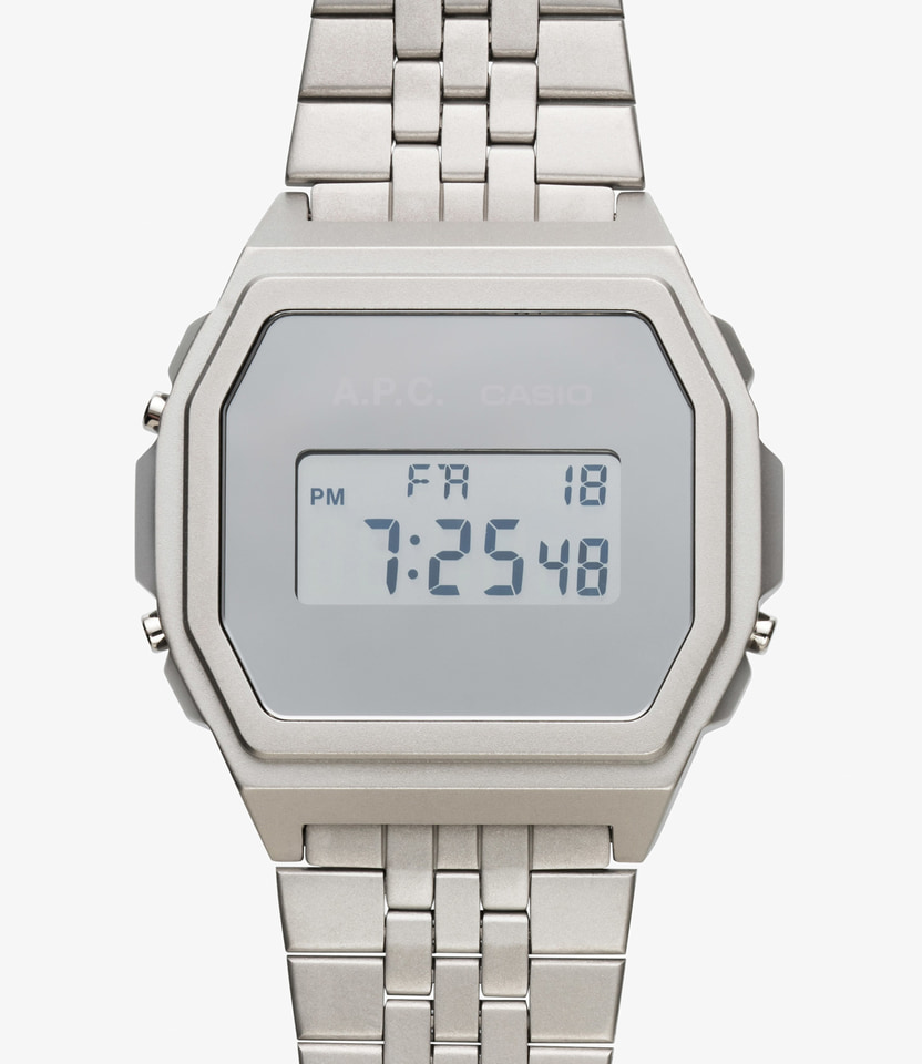 アーペーセー、「カシオクラシック」コラボモデル。1970年代を思わせる
