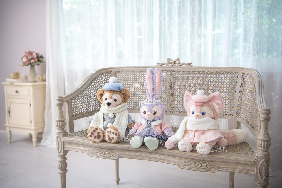 ダッフィー＆フレンズのダンシング・スノーフレークス」のグッズ