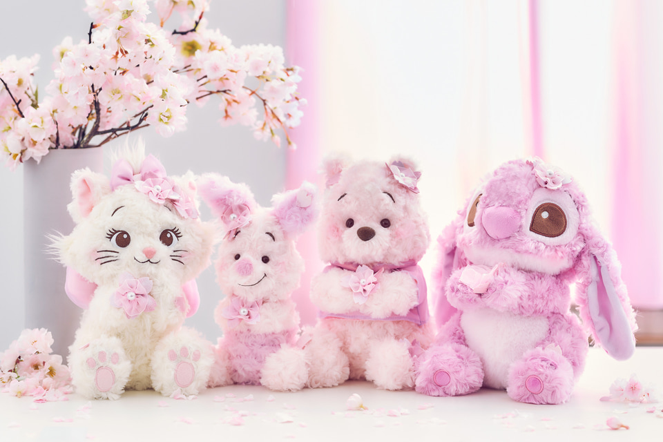 ディズニーストアからサクラカラーの新コレクション！ ふんわり感の