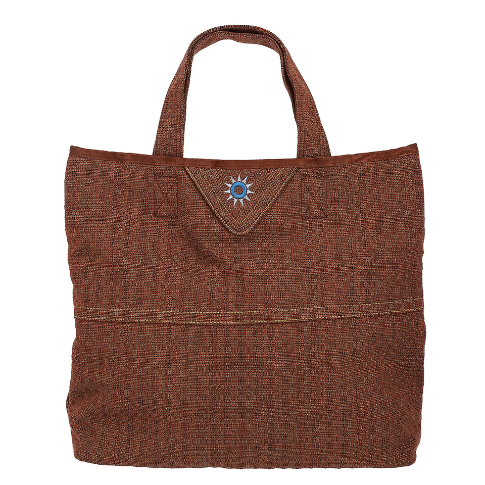 ビッグサンダー・マウンテンやプーさんコーナーなどキャストの衣装を再