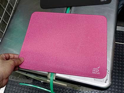 ARTISANの国産マウスパッド「NINJA FX」にS・Mサイズが登場、店頭