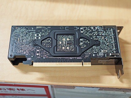 4画面出力のプロ向けビデオカード「NVIDIA RTX A2000」が発売、最大70W