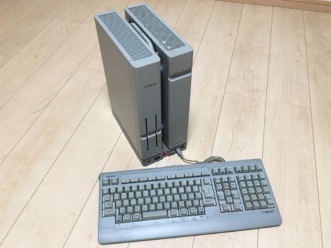 生誕35周年の「シャープ X68000」、ツインタワーが特徴的なパーソナル