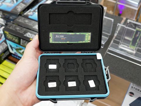 M.2 SSDやSDカードの持ち運びに便利なハードケース - AKIBA PC Hotline!
