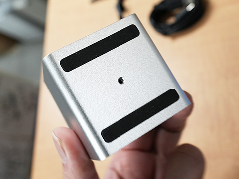 PCハード情報を表示できるUSB接続メーター「VU1」がSTREACOMから、E