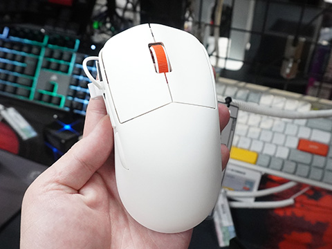 軽くて頑丈なワイヤレスマウス「Sprime PM1」が入荷、8,00Hzの