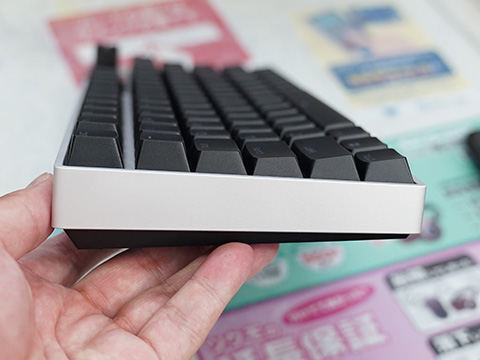 LCDディスプレイやノブを搭載したPulsarのゲーミングキーボード「eS HE