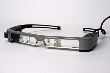 西田宗千佳のRandomTracking】有機ELで圧倒的な画質向上、操作性は改善