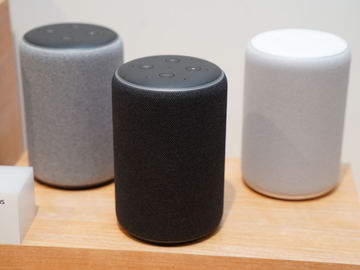 10型液晶搭載「Amazon Echo Show」で出前注文、新Echoの音質もチェック