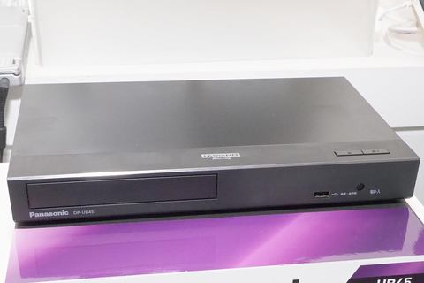 パナソニック、3万円を切るUHD BDプレーヤー。Dolby Vision/HDR10+対応