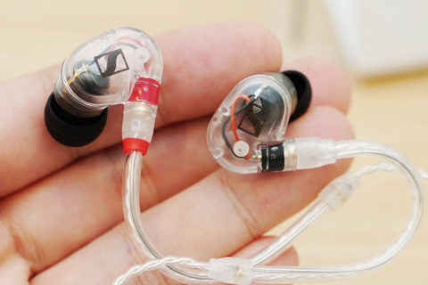 ミニレビュー】“原理から再設計した”ゼンハイザーのモニターイヤフォン