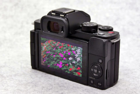 小寺信良の週刊 Electric Zooma!】Vlogger市場にパナソニックが参戦