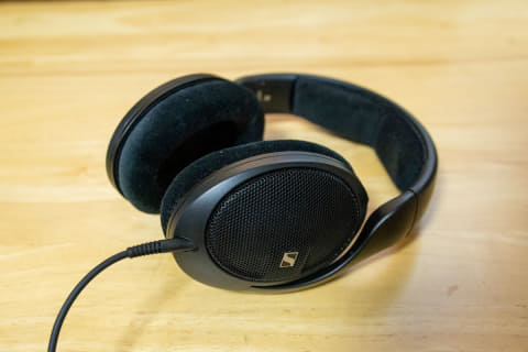 ミニレビュー】約2.5万円のゼンハイザー「HD 560S」、軽量で高音質な