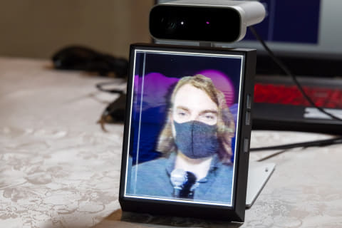 Looking Glass、薄型&軽量化した4K/8K裸眼3Dディスプレイ - AV Watch