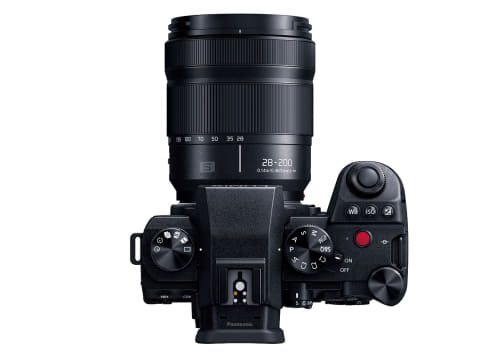 LUMIX「S5II」に「28-200mm」のハーフマクロが付いた新レンズキット