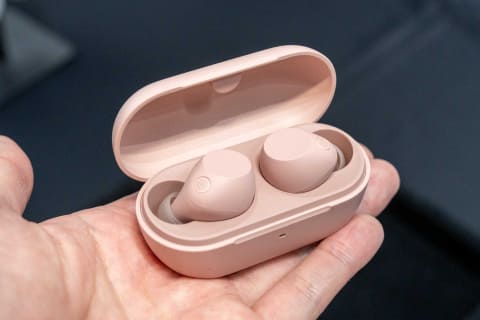 ソニー、デュアルマイクでNC強化した約1.8万円イヤフォン「WF-C710N