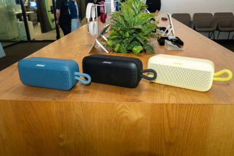 ボーズ、高耐久・完全防水でパワフルな重低音を鳴らせるポータブル