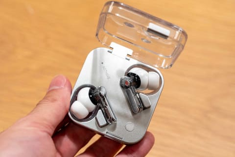 Nothing、ケースの内蔵マイクで高品質通話できる「Ear (3)」 - AV Watch