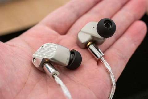 final、最上位イヤフォン「A10000」10月下旬に発売再延期。ドライバ