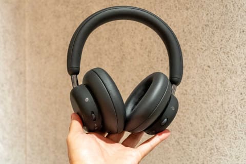 CMF by Nothing初のヘッドフォン。物理キー、100時間再生で15800円