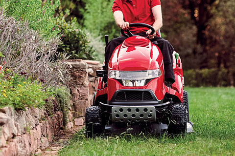 ホンダ、「ツインブレード同期システム」で刈り残しを軽減する新型乗用