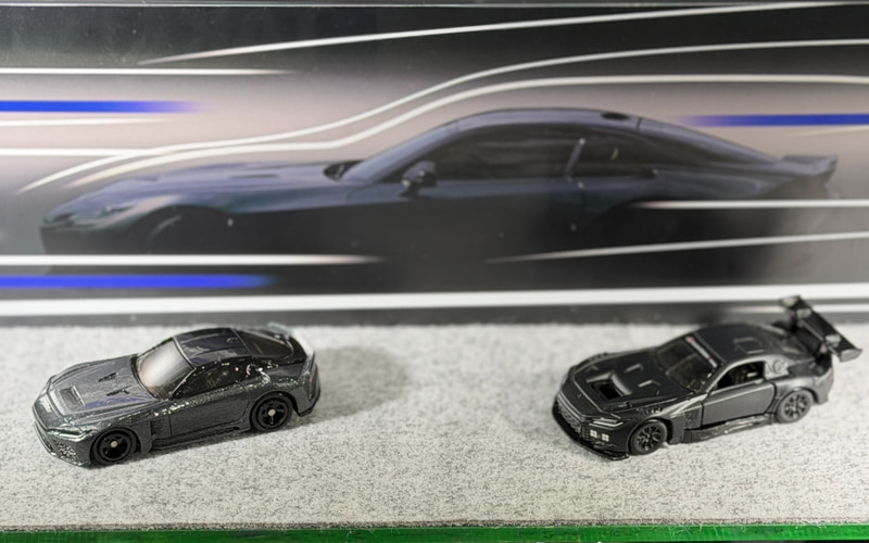 タカラトミーの富山彰夫社長、トミカで新型車「GR GT」「GR GT3」商品
