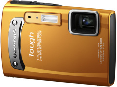 オリンパス、3D静止画対応の防水・耐衝撃デジカメ「Tough TG-310