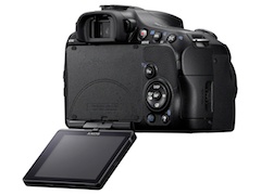 ソニー、“24Mピクセル” “10コマ/秒”のエントリークラス「α65