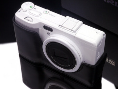 GARIZ、リコー「GR DIGITAL IV」用ボディケース - デジカメ Watch Watch