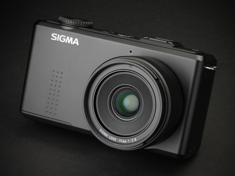新製品レビュー：SIGMA DP1 Merrill - デジカメ Watch Watch